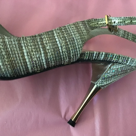 Stuart Weitzman Gold Glitter High Heels - Picture 10 of 10